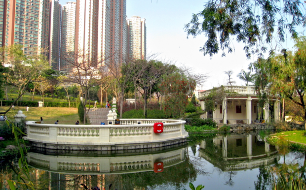 香港慢跑天堂:10大公園步道全攻略,帶你發現城市中的運動綠洲 - 食在台灣 飲食雜誌 你是否正在尋找香港適合運動的好去處?無論是想要慢跑或是健走,香港其實擁有許多風景優美、設施完善的公園與步道。今天就為大家精選10個最佳運動地點,讓你輕鬆展開健康生活! 客製 - 食在台灣 飲食雜誌 香港慢跑天堂:10大公園步道全攻略,帶你發現城市中的運動綠洲