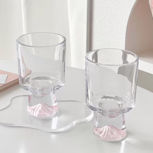 玻璃杯